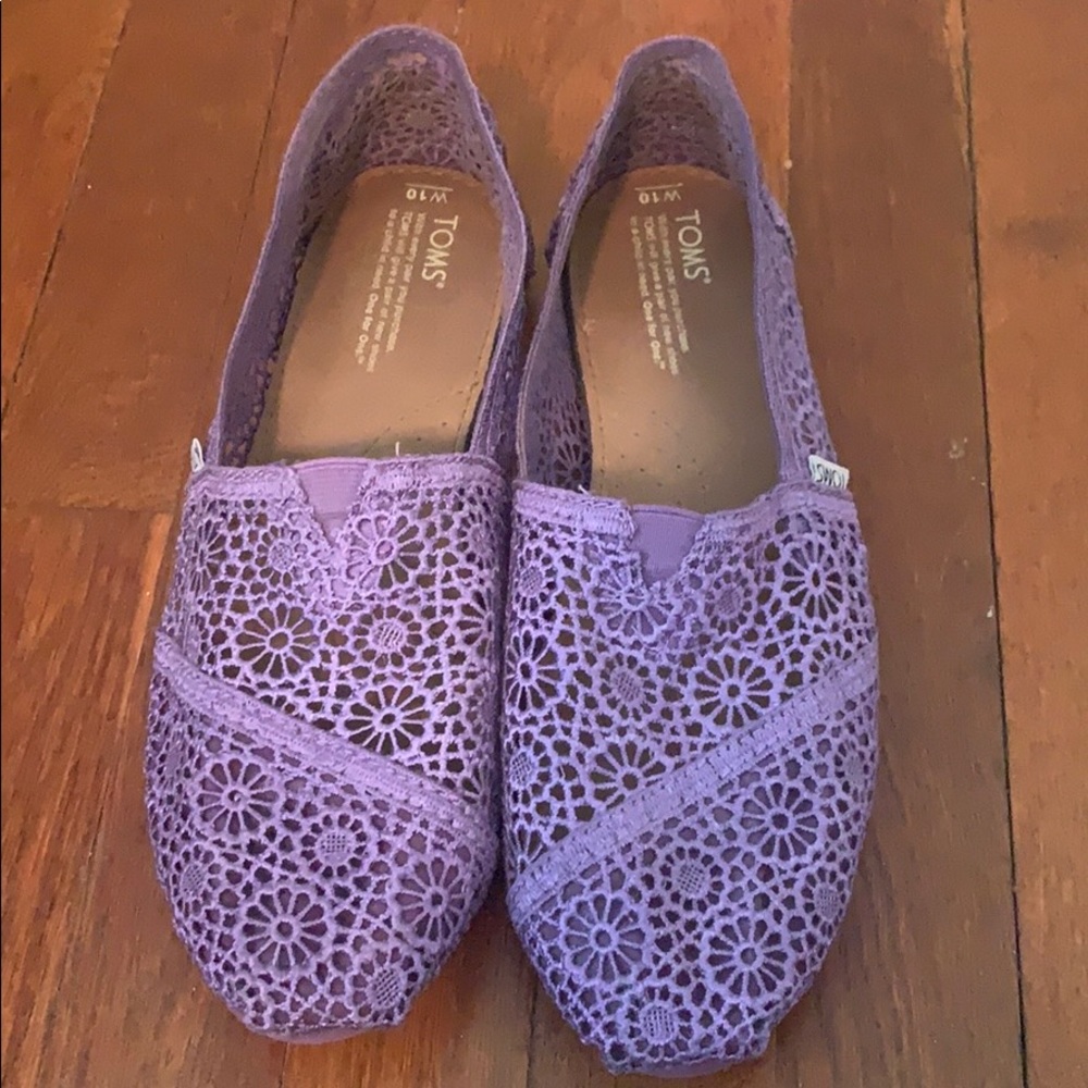 TOMS Classic Purple Crochet